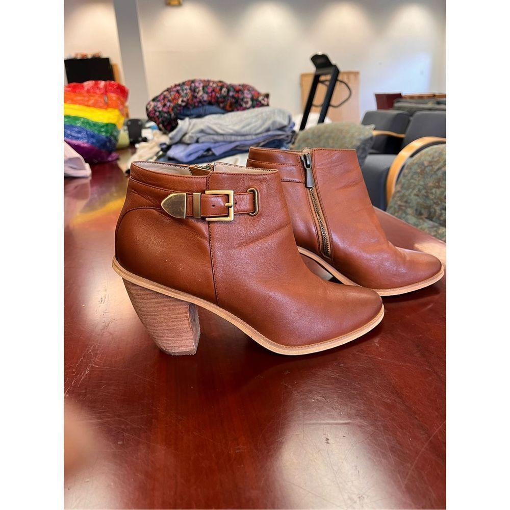 Hinge Nordstrom Brown Leather Buckle Western Bootie sz 9 EUC